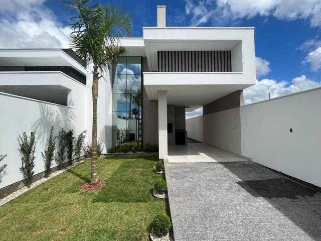 #323 - Casa para Venda em Tijucas - SC