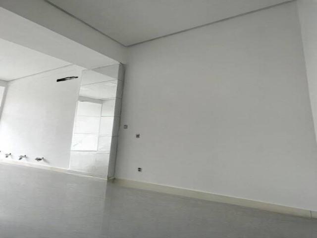 #353 - Sala para Venda em Bombinhas - SC