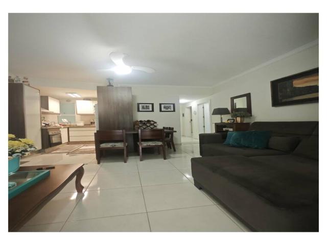 #362 - Apartamento para Venda em Bombinhas - SC