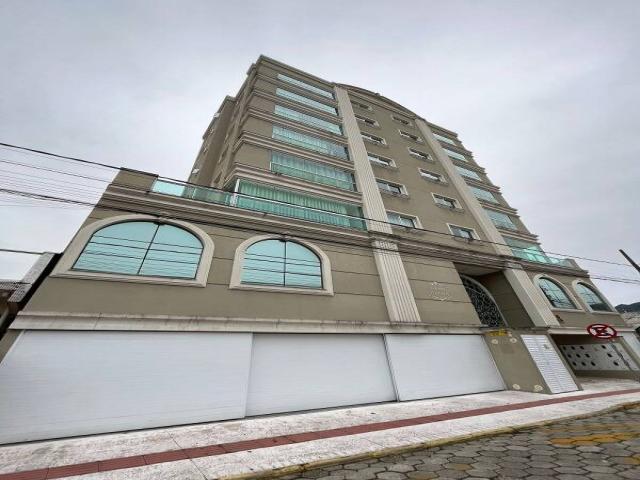 #424 - Apartamento para Venda em Itapema - SC